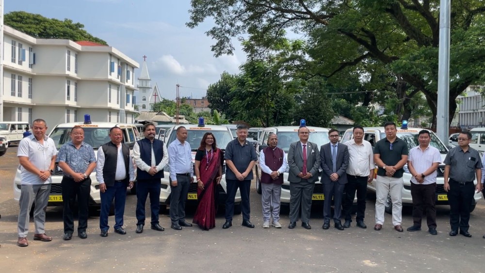 Nagaland Governor Nand Kishore Yadav and others during the flag off of Basic Life Support (BLS) ambulances at the Integrated Business Hub & Innovation Centre (IBH & IC) in Dimapur on October 9. (Morung Photo)